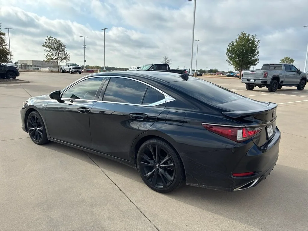 Used 2022 Black Lexus F SPORT image 3