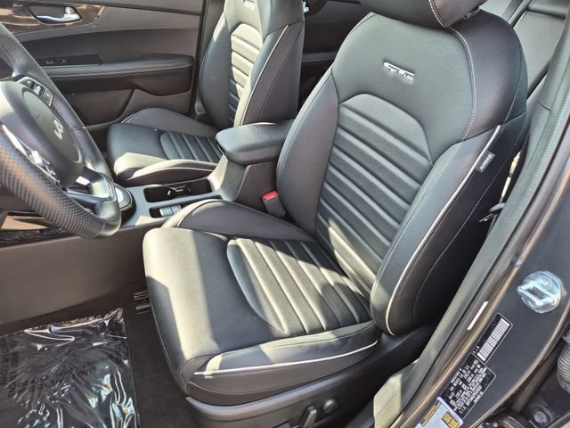 2023 Kia Forte GT-Line - Photo 13