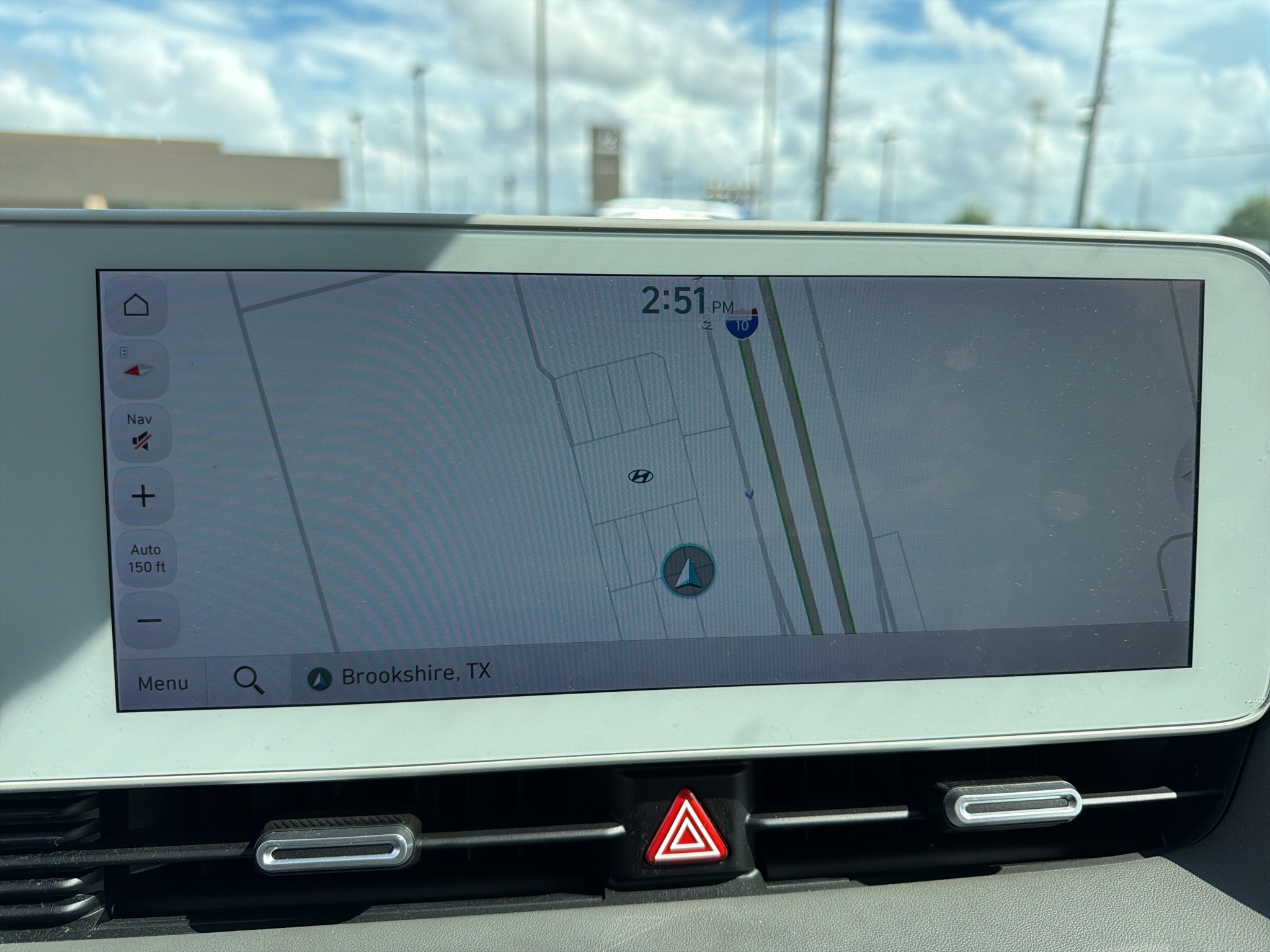 Certified Used 2024 Atlas White Hyundai SEL image 15