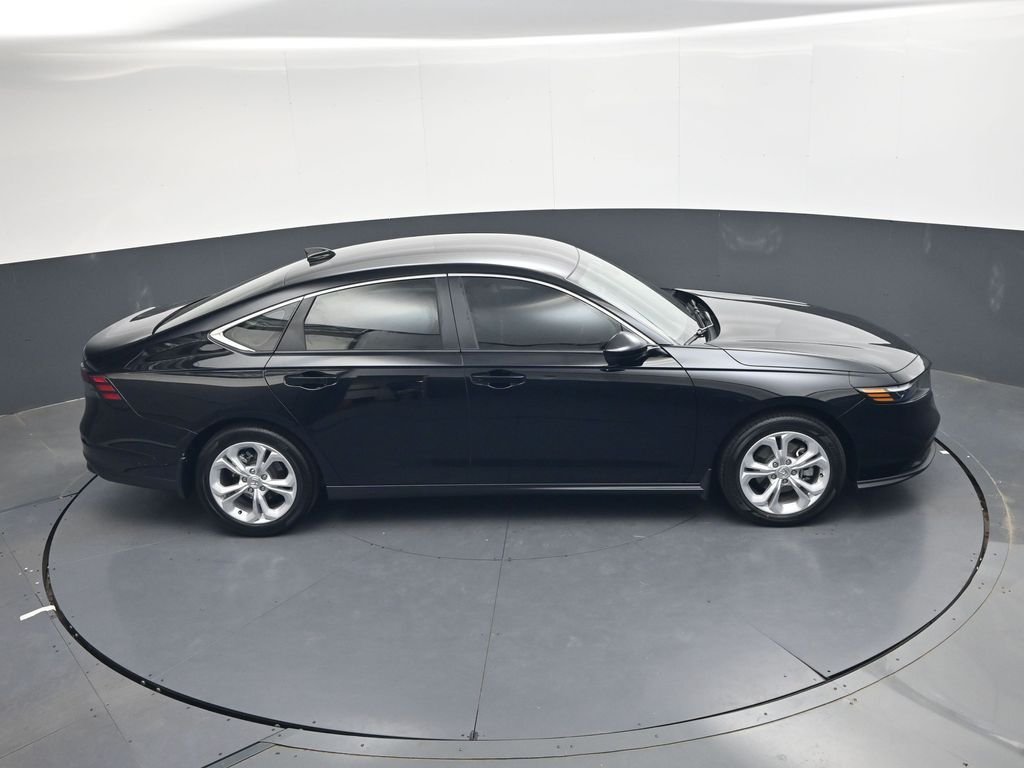 Used 2026  Honda LX image 25
