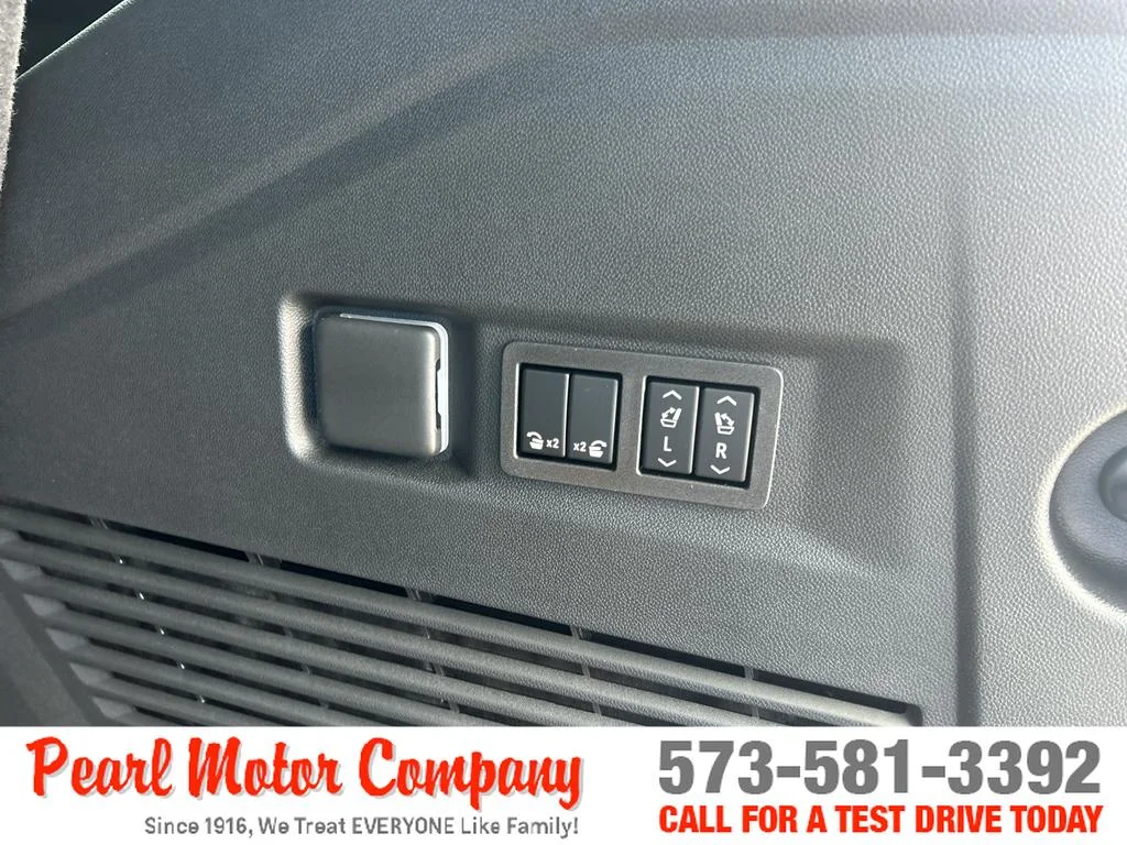 2026 GMC Yukon Denali - Photo 29