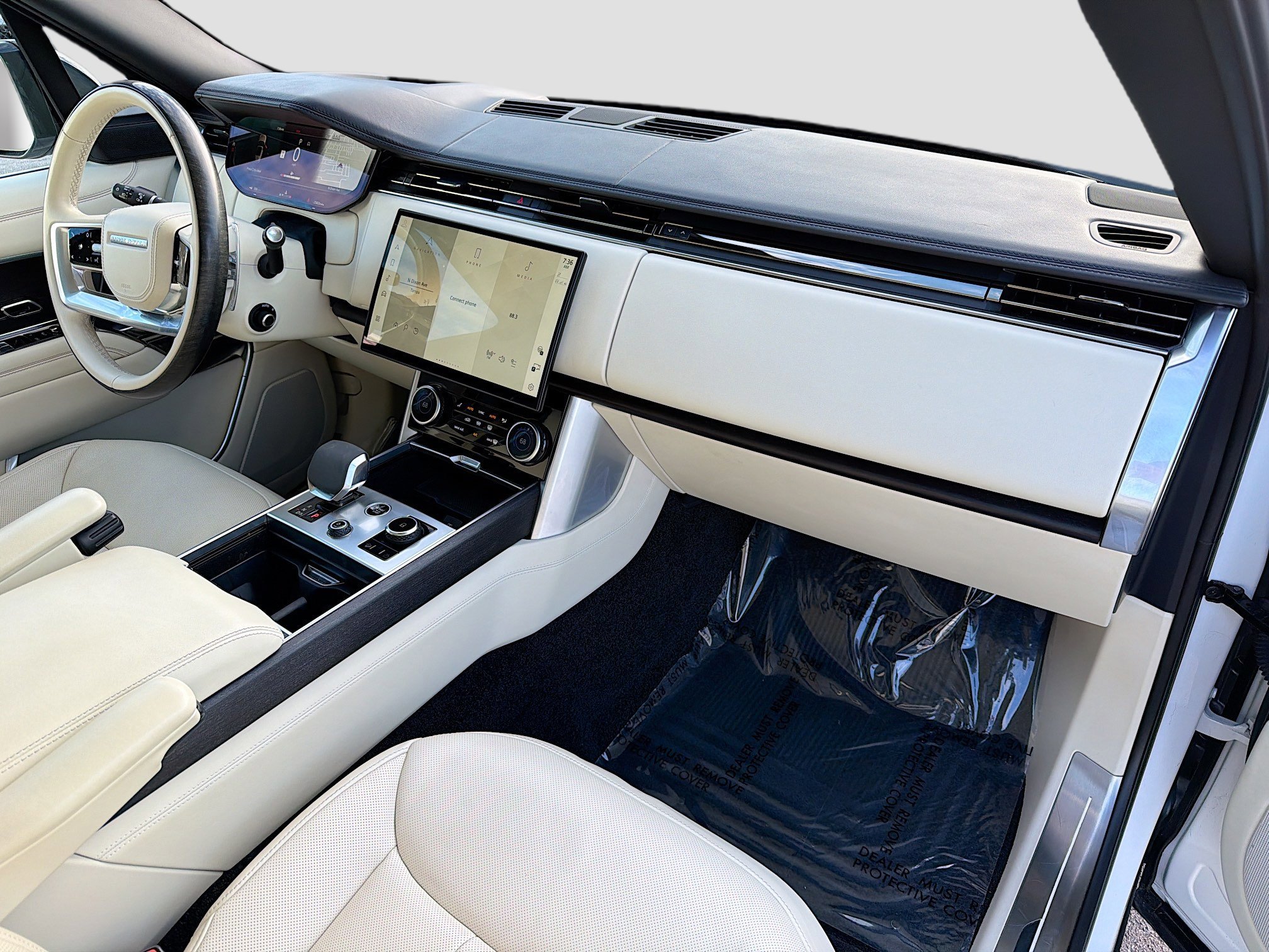 Certified Used 2023 White Land Rover Autobiography image 15