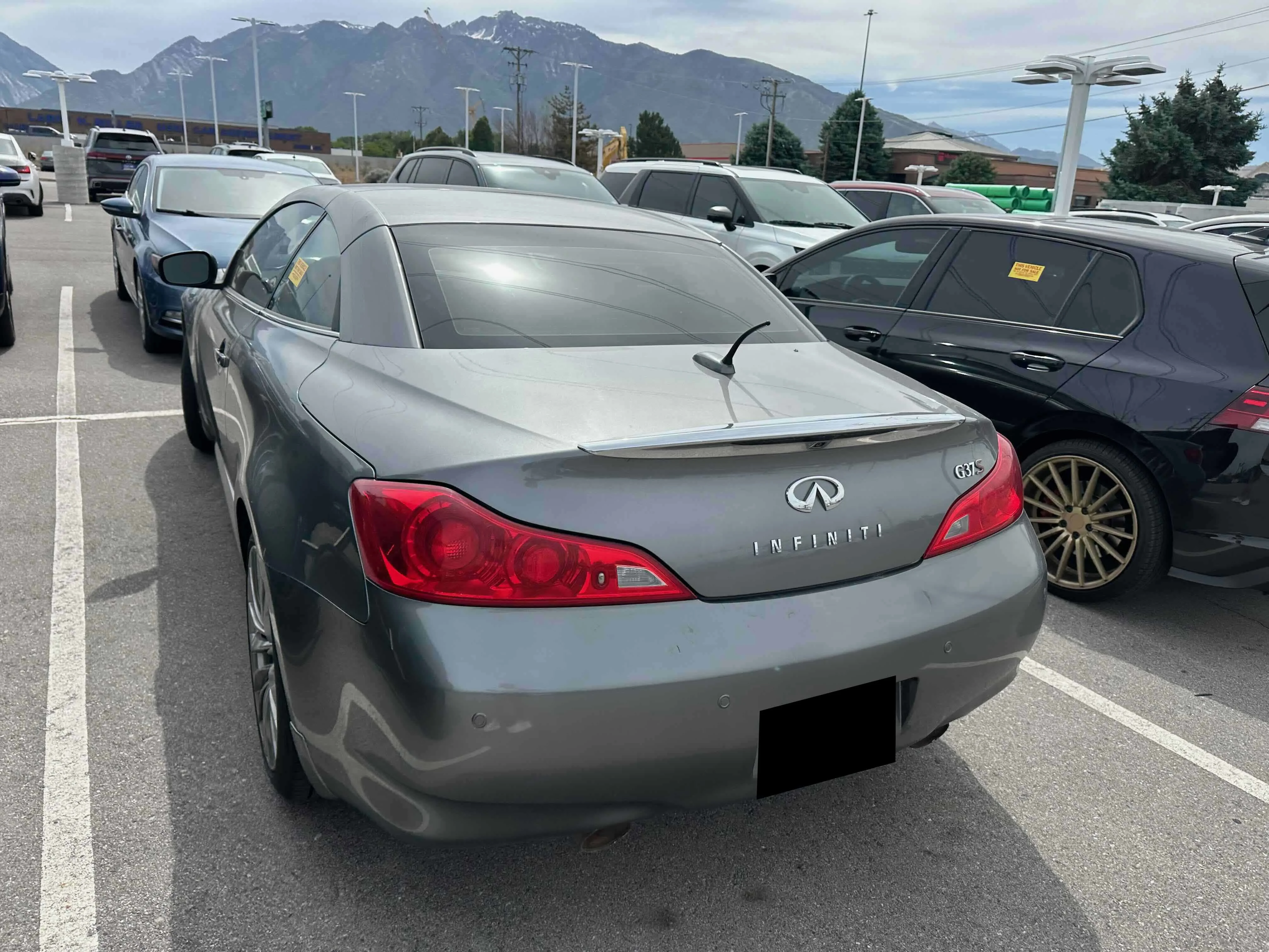 Used 2011 Graphite Shadow INFINITI Base image 6