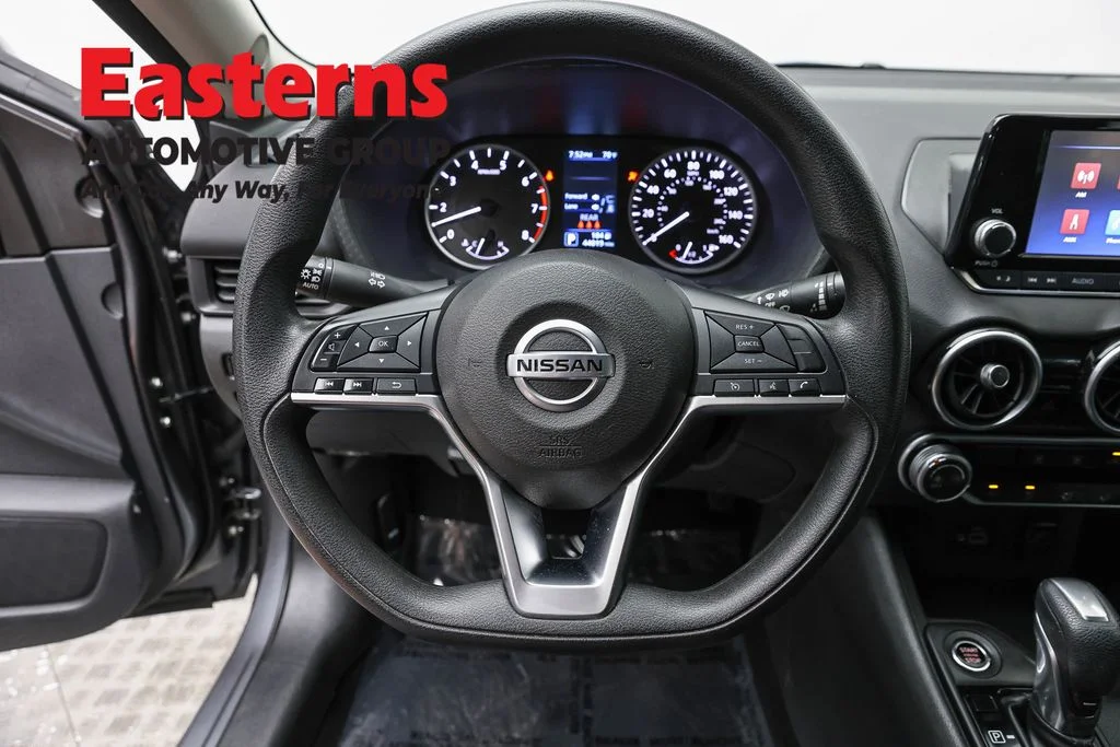 Used 2023 Gray Nissan S image 10