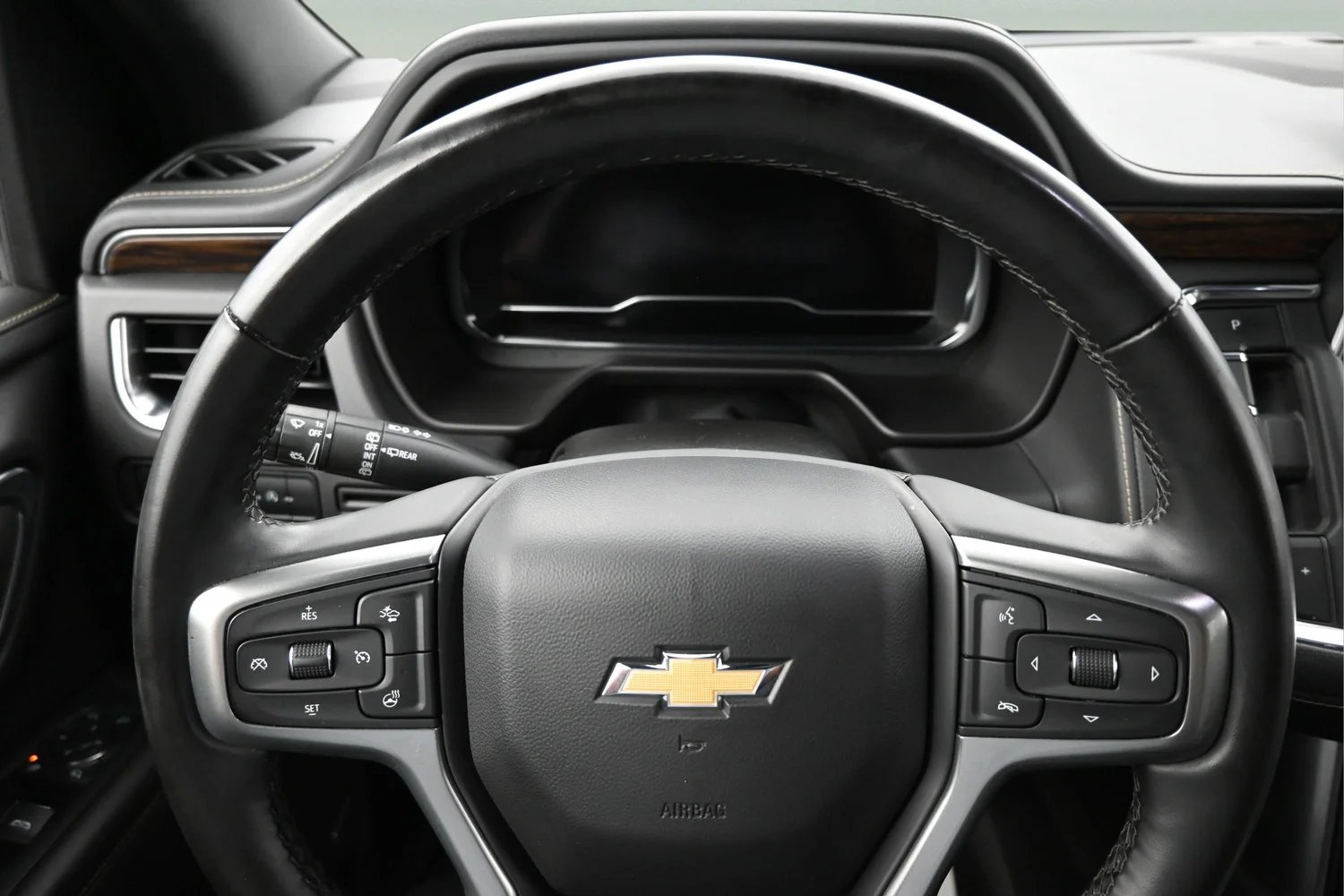 Used 2024 Black Chevrolet Premier image 9
