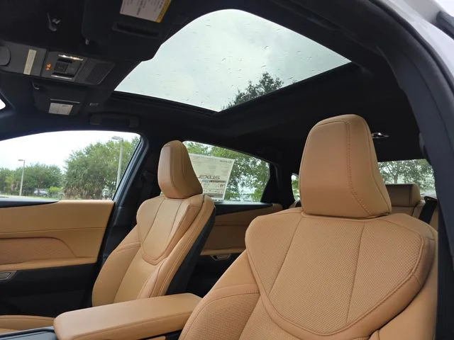 New 2026 Ultra White Lexus PREMIUM PLUS image 21