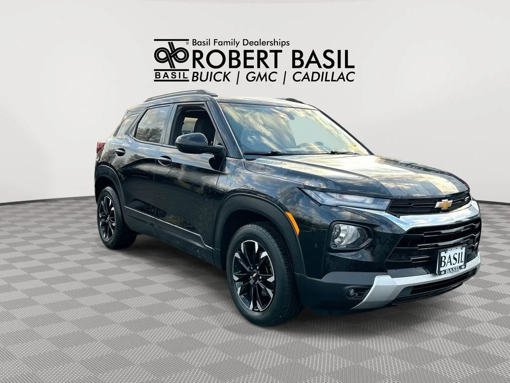 Used 2021 Chevrolet Trailblazer LT with VIN KL79MRSL1MB137317 for sale in Orchard Park, NY