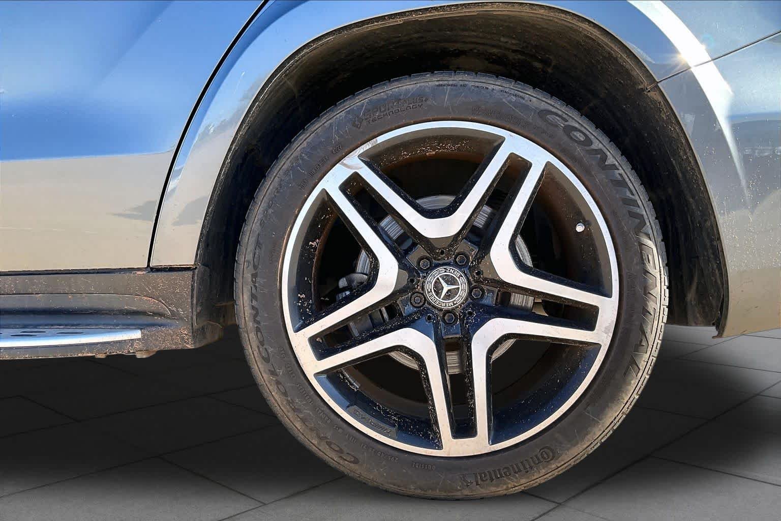 Used 2018 Selenite Grey Metallic Mercedes-Benz GLS 550 image 11