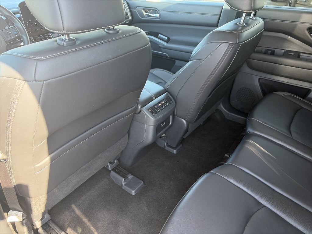 Used 2025 Blue Nissan SL image 28