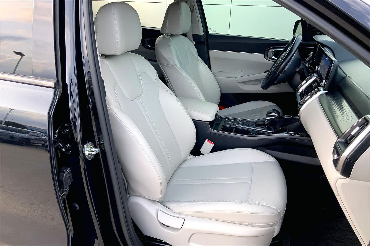 Used 2022 Ebony Black Kia S image 9