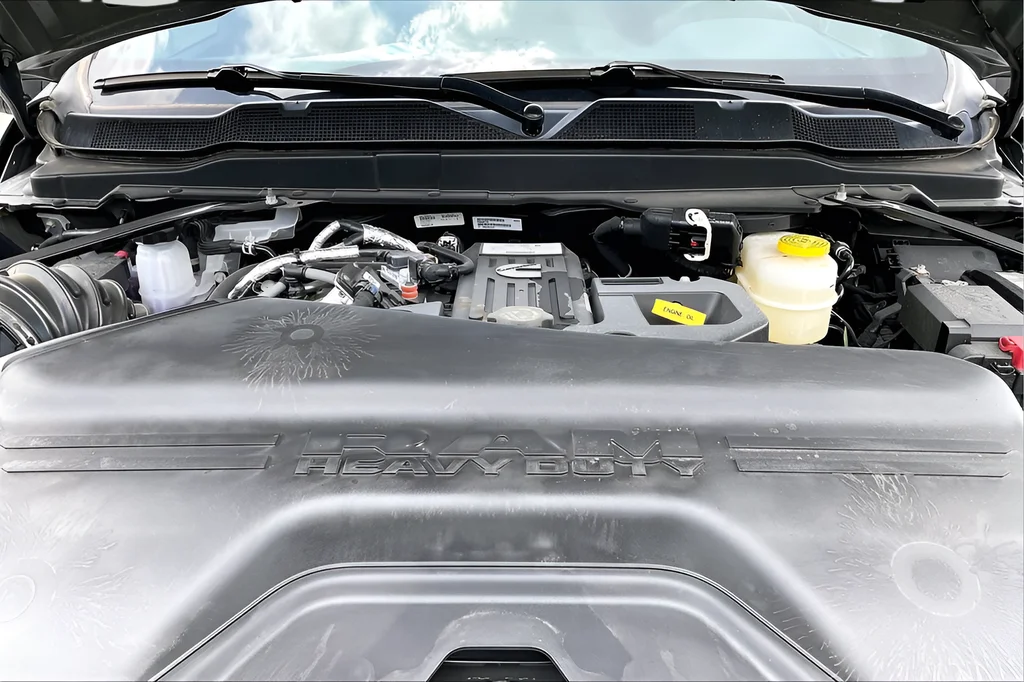 New 2026 Ceramic Gray Clearcoat RAM Tradesman image 11