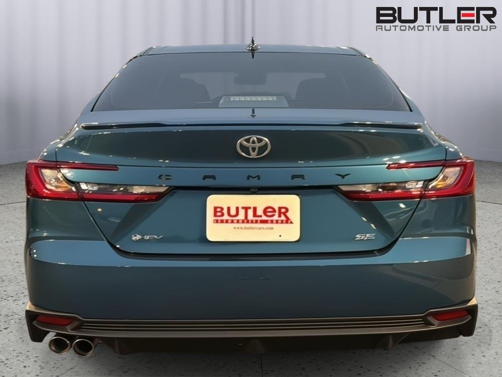 New 2026 Ocean Gem Toyota SE image 5