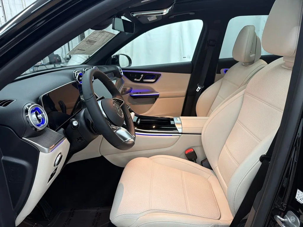 New 2027 Black Mercedes-Benz GLC 300 image 11