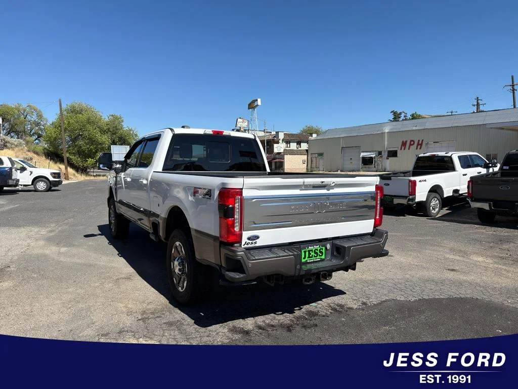 Used 2023 Oxford White Ford King Ranch image 3