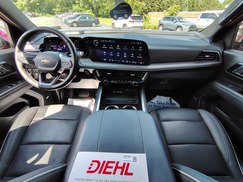 Used 2025 Red Chevrolet Premier image 27