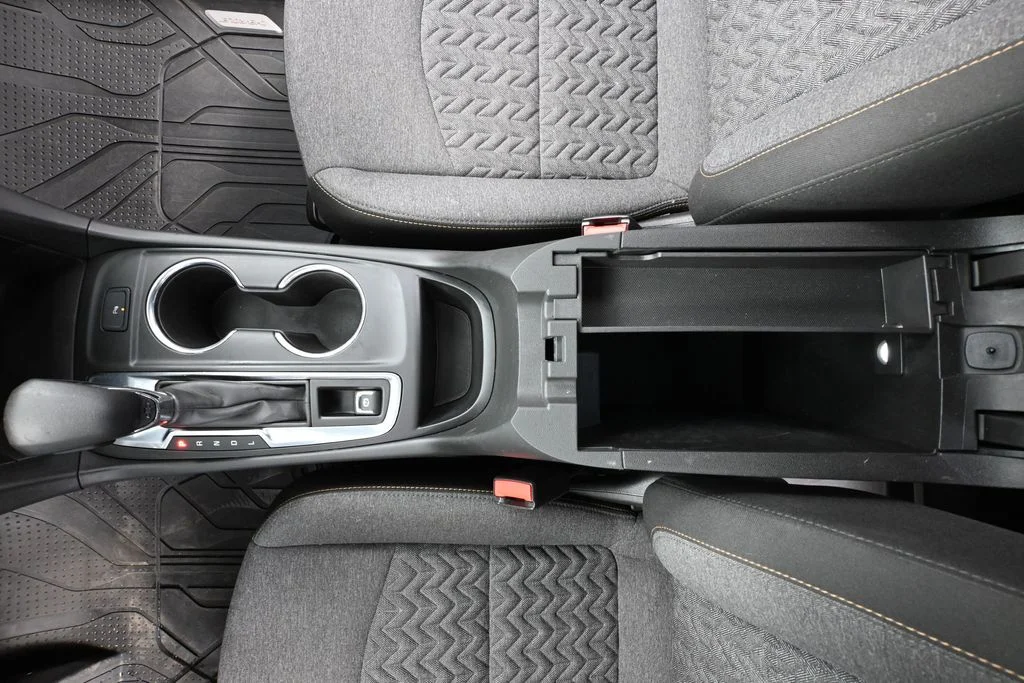 Used 2023 Gray Chevrolet LT image 34