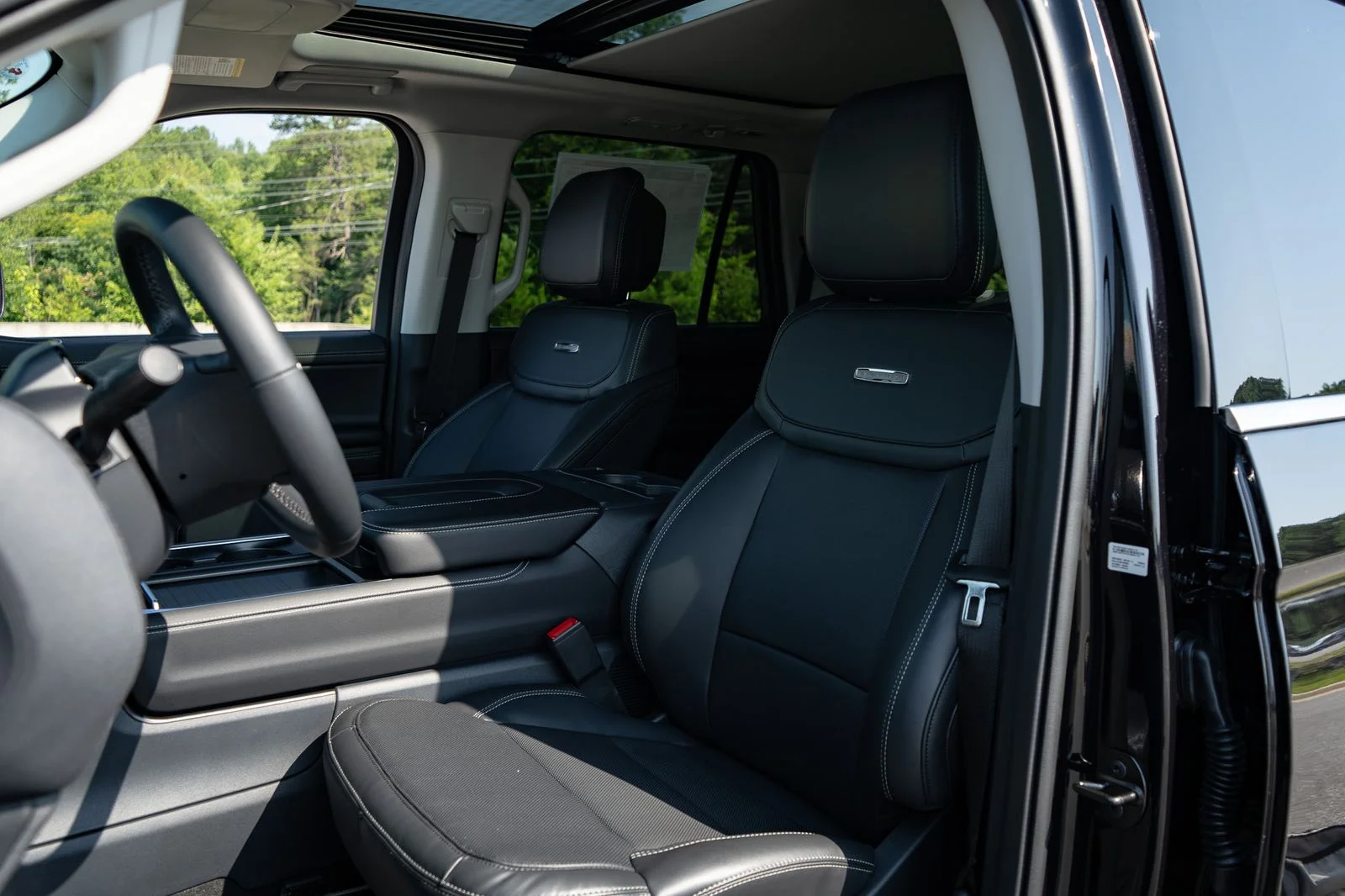 New 2027 Black Ford Platinum image 26
