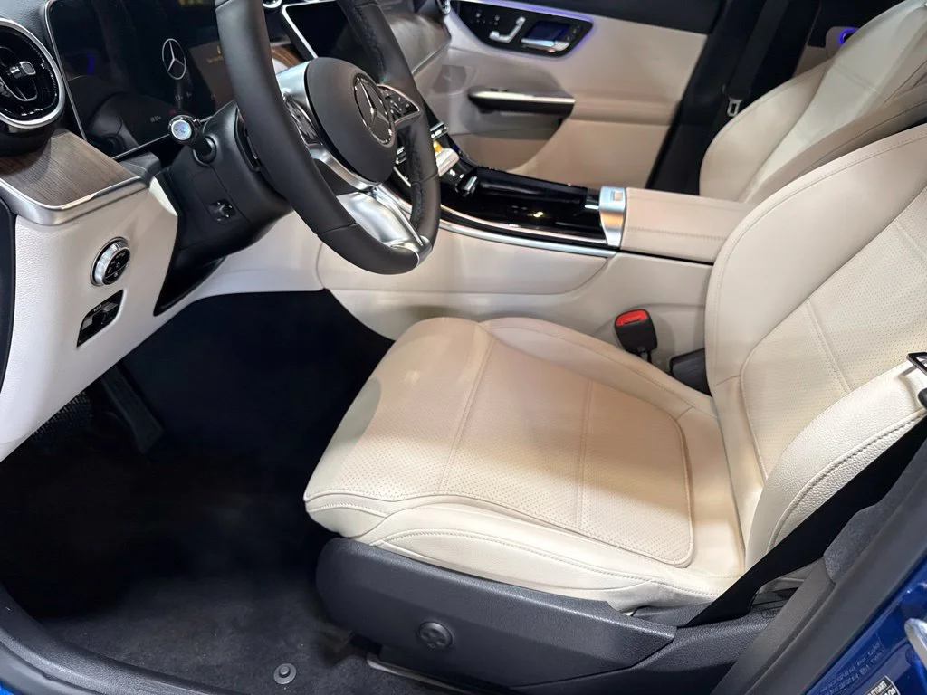 New 2027 Starling Blue Metallic Mercedes-Benz GLC 300 image 48