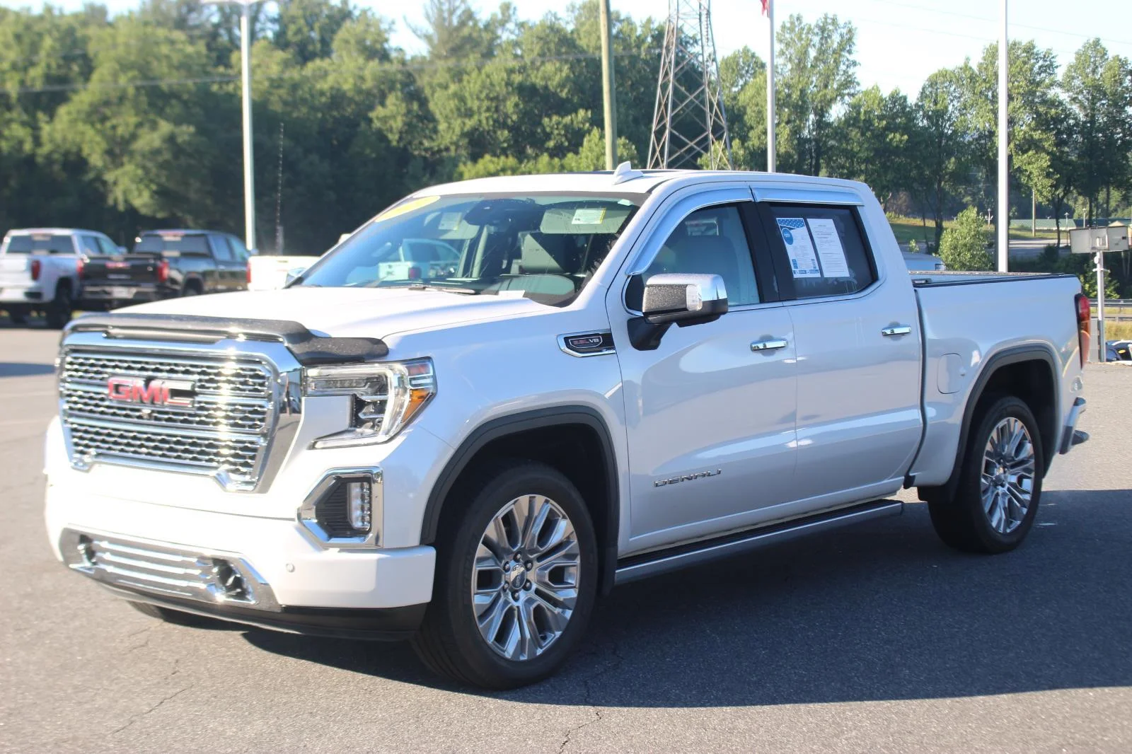 Used 2021 WHITE FROST TRICOAT GMC Denali image 3