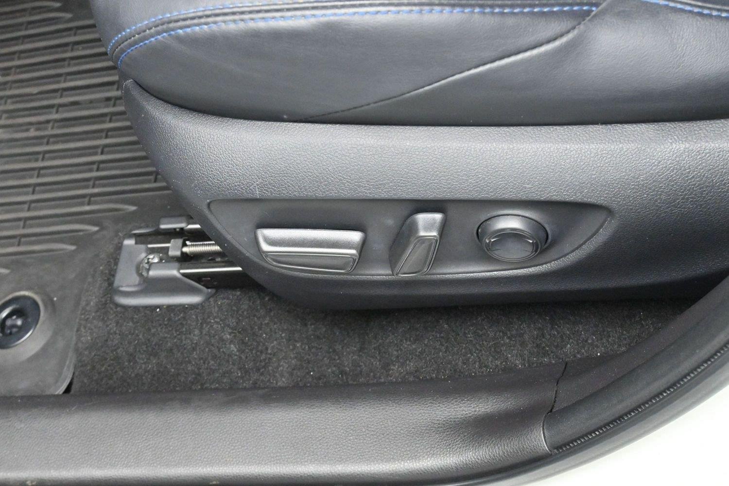 Used 2022  Toyota Hybrid XSE image 14