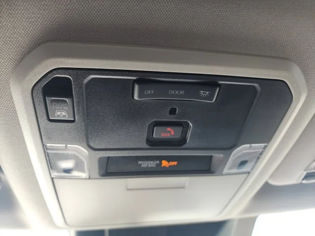 Used 2023 White Toyota SR5 image 20