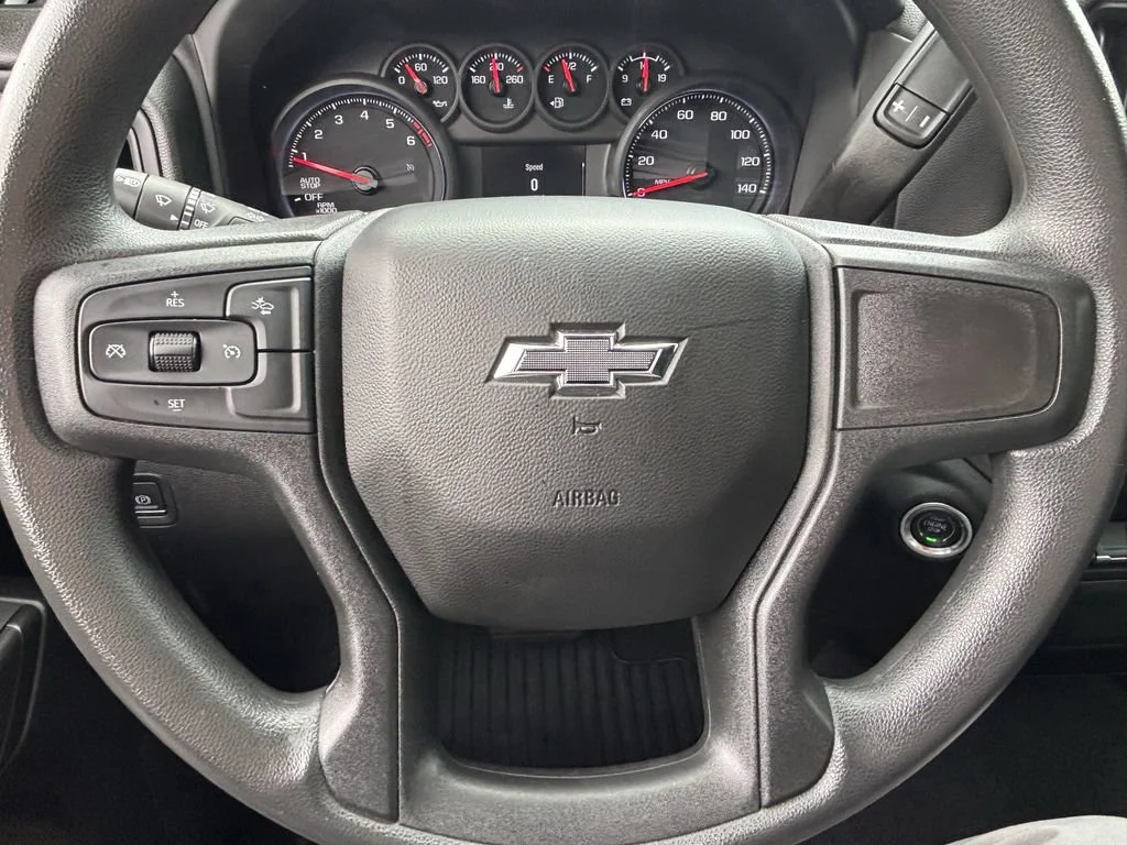 Used 2023 Black Chevrolet Custom image 33