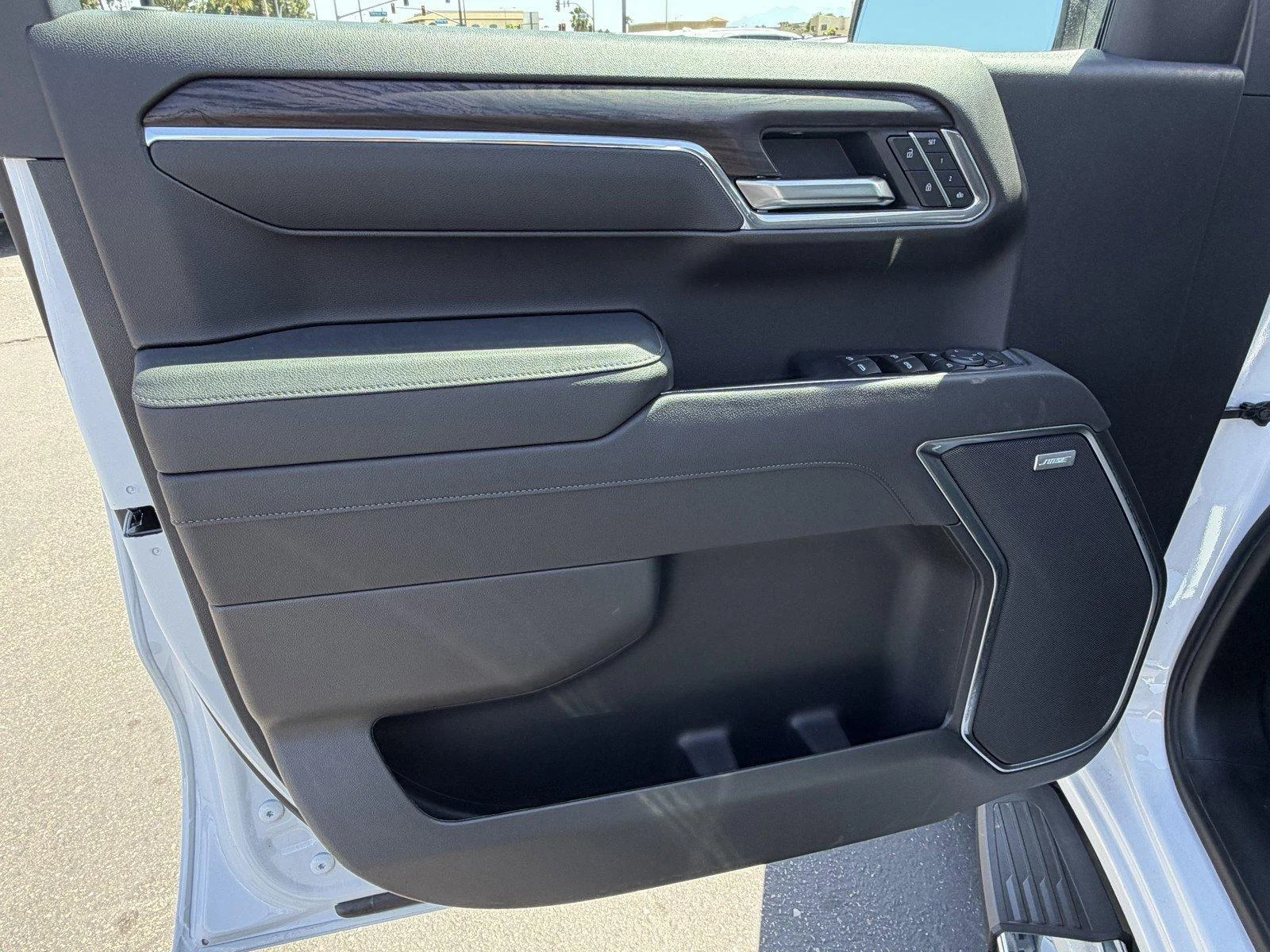New 2026 Summit White GMC SLT image 17