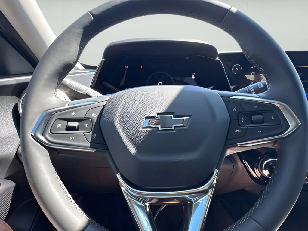 New 2026 Mosaic Black Metallic Chevrolet ACTIV image 20