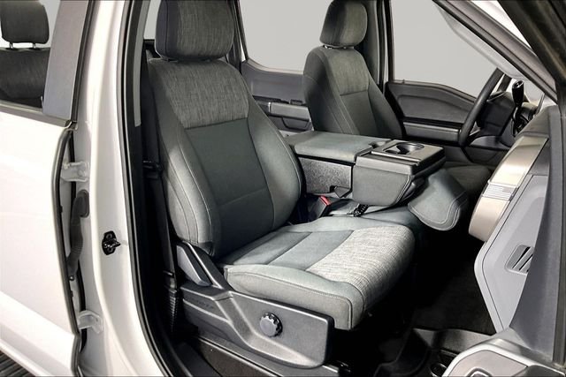 Used 2021 White Ford XLT image 28