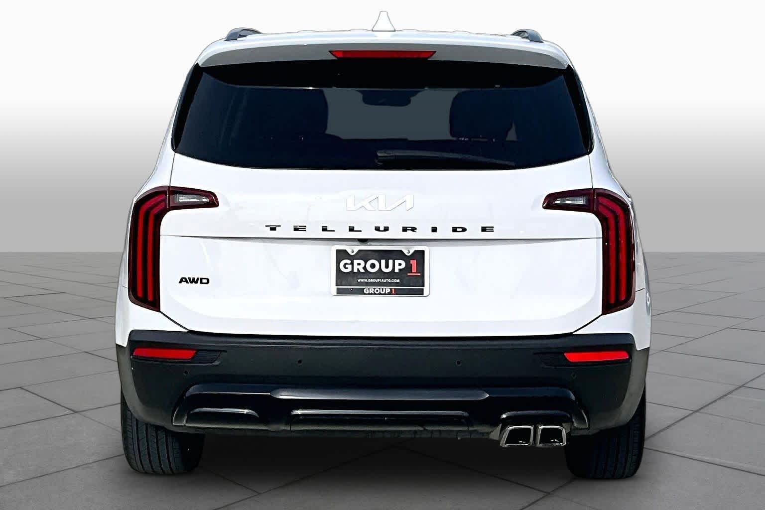 Used 2022 Glacial White Pearl Kia SX image 5
