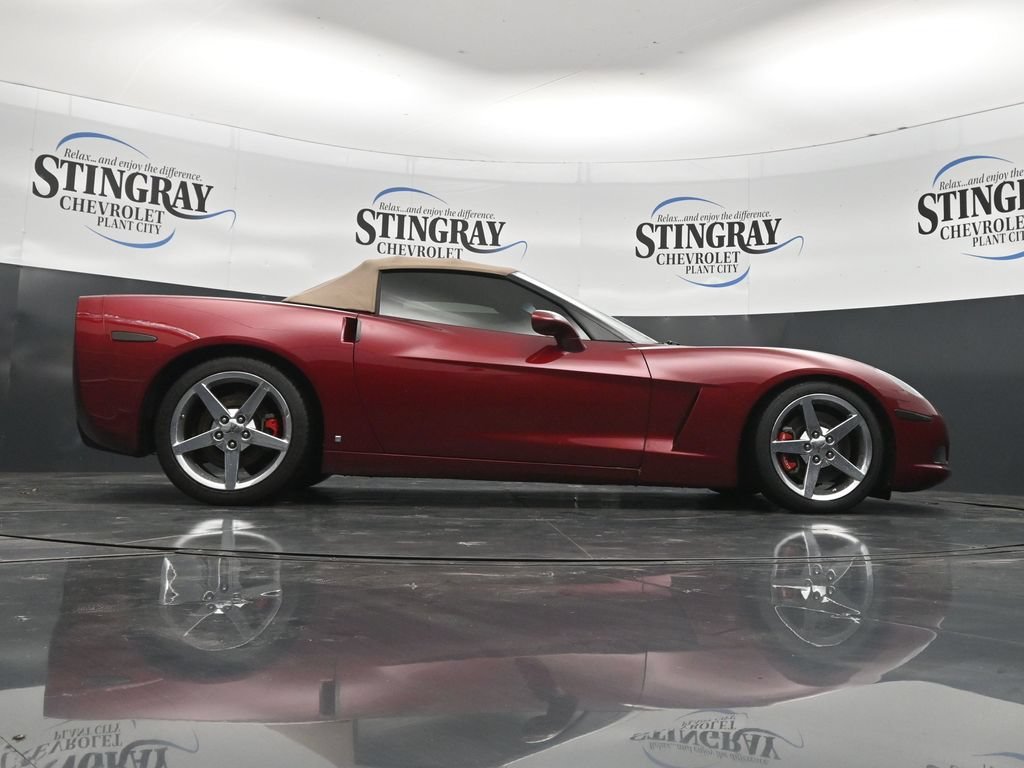 Used 2006 Monterey Red Met Tintcoat Chevrolet NA image 33