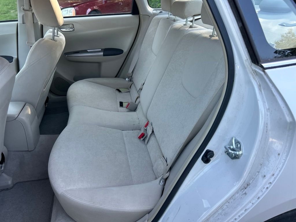 Used 2008 White Subaru 2.5i image 15