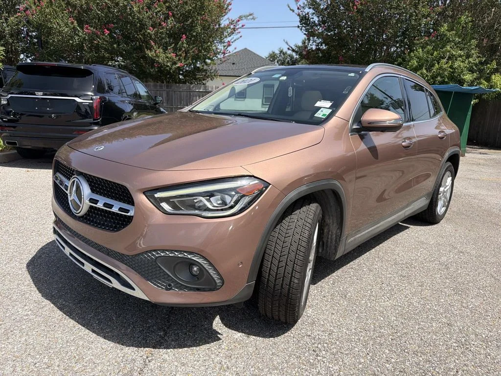 Used 2021 Red Mercedes-Benz GLA 250 image 3