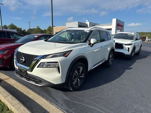 Used 2023 White Nissan SL image 1
