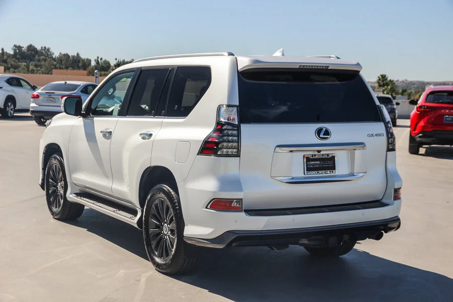 Certified Used 2023 White Lexus 460 image 7