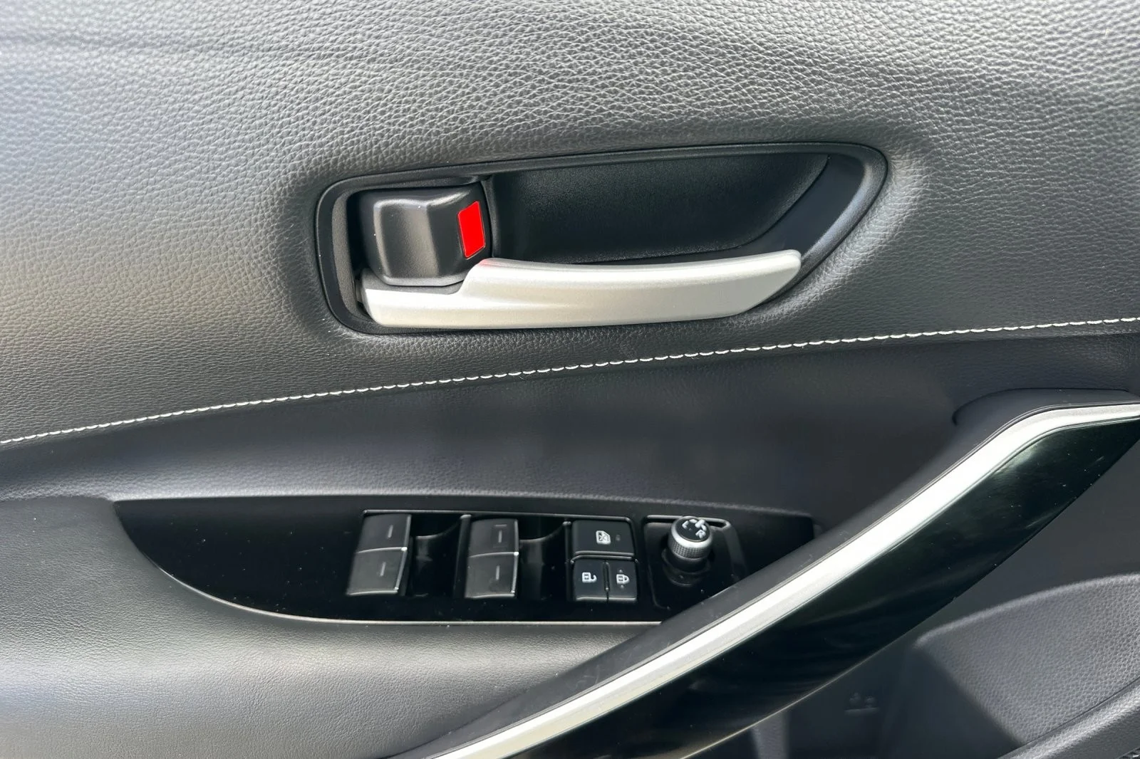Certified Used 2021 MAGNETIC GRAY Toyota XSE image 10