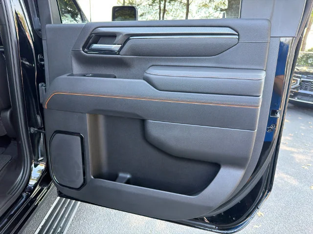 Used 2026 Onyx Black GMC AT4 image 16