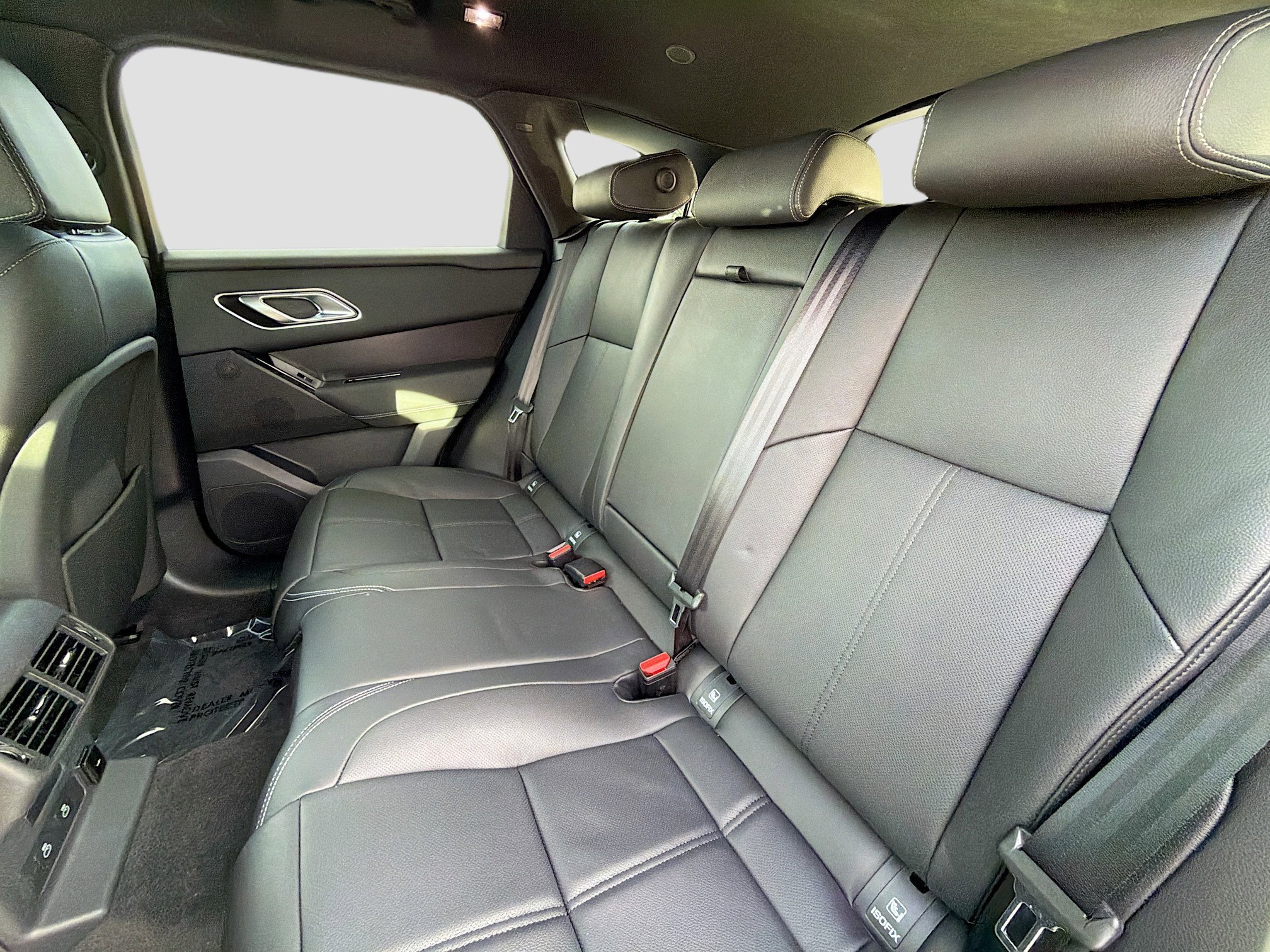 New 2026 Santorini Black Land Rover Belgravia Edition image 19