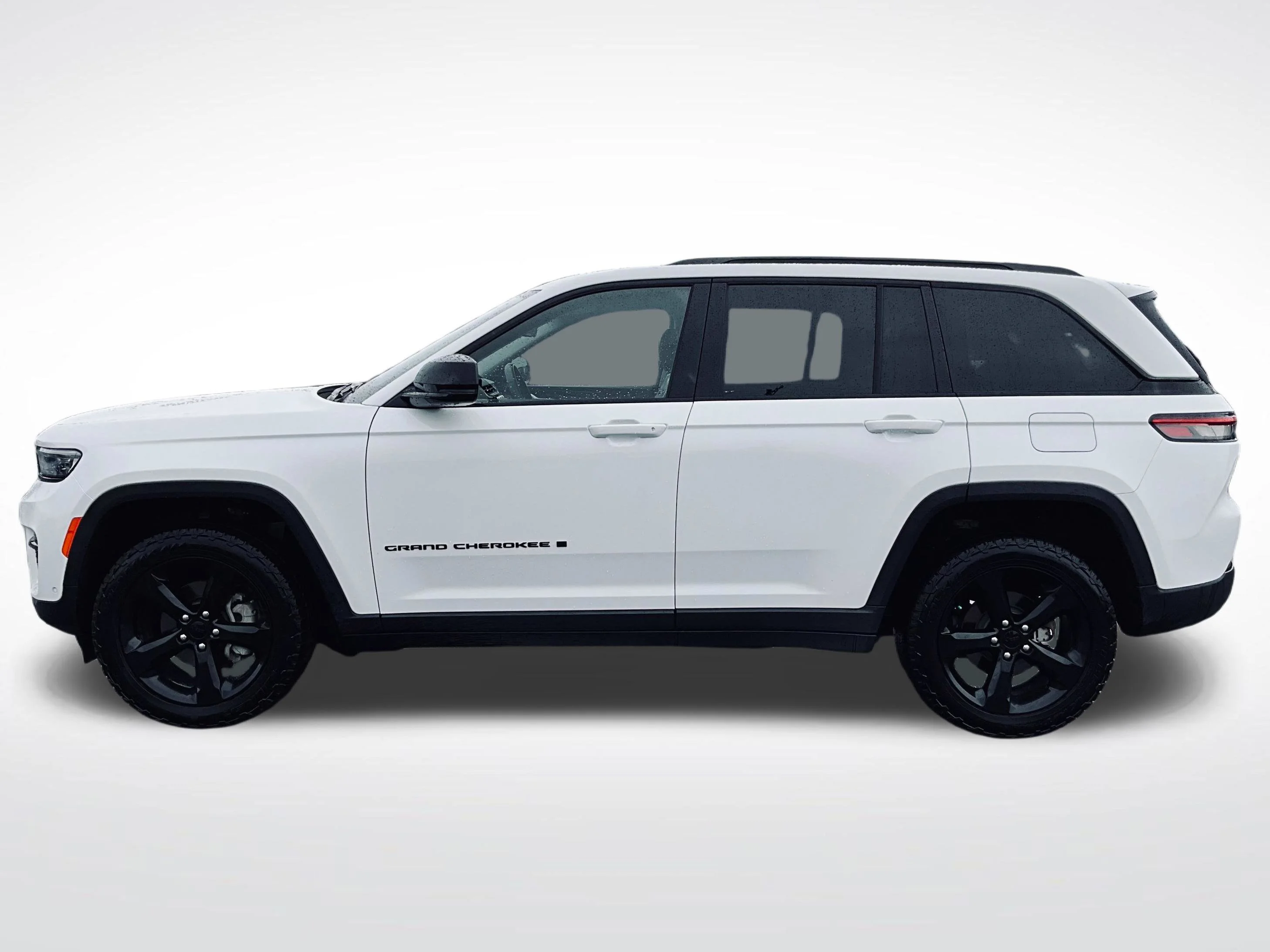 Used 2023 White Jeep Limited image 2