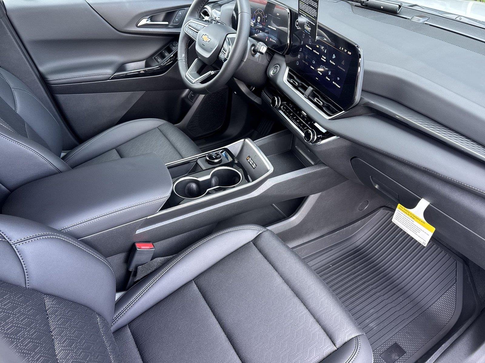 2027 Chevrolet Equinox LT - Photo 36