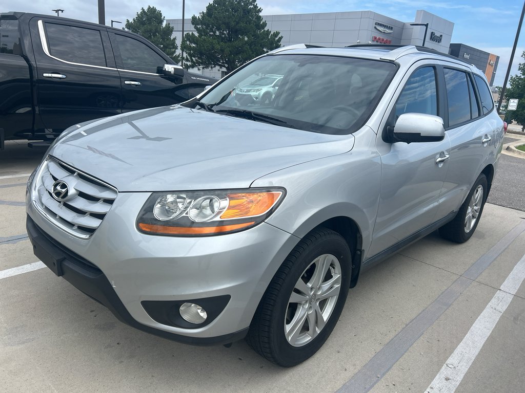 Used 2010 Radiant Silver Hyundai Limited image 1