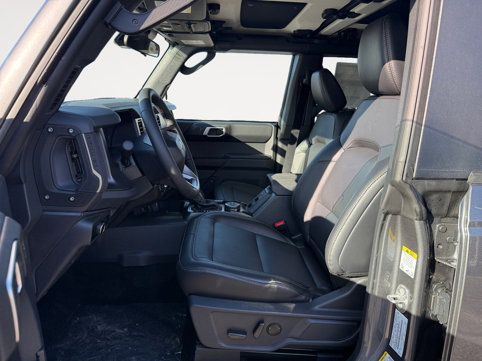 New 2026 CARBONIZED GRAY METALLIC Ford Badlands image 10