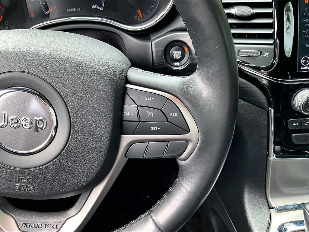 Used 2019 Bright White Clearcoat Jeep Altitude image 24