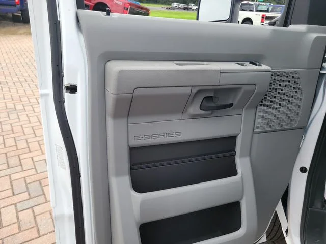 New 2027 Oxford White Ford Base image 11