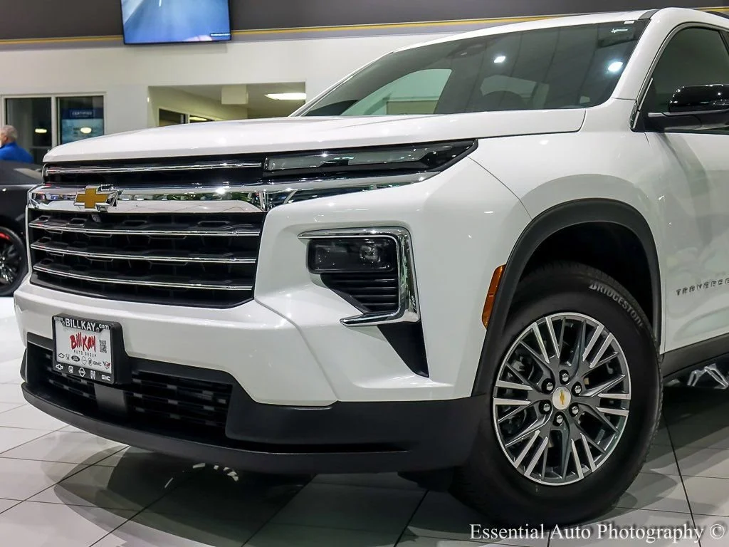 New 2026 Summit White Chevrolet LT image 5