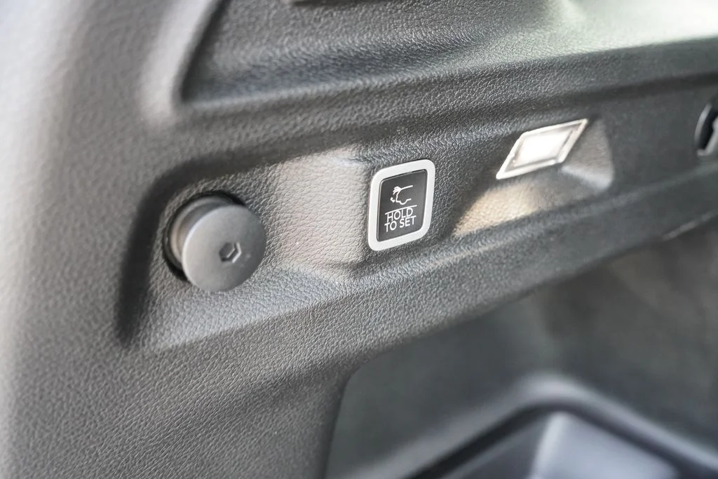 Used 2023 Bright White Clearcoat Jeep Limited image 25