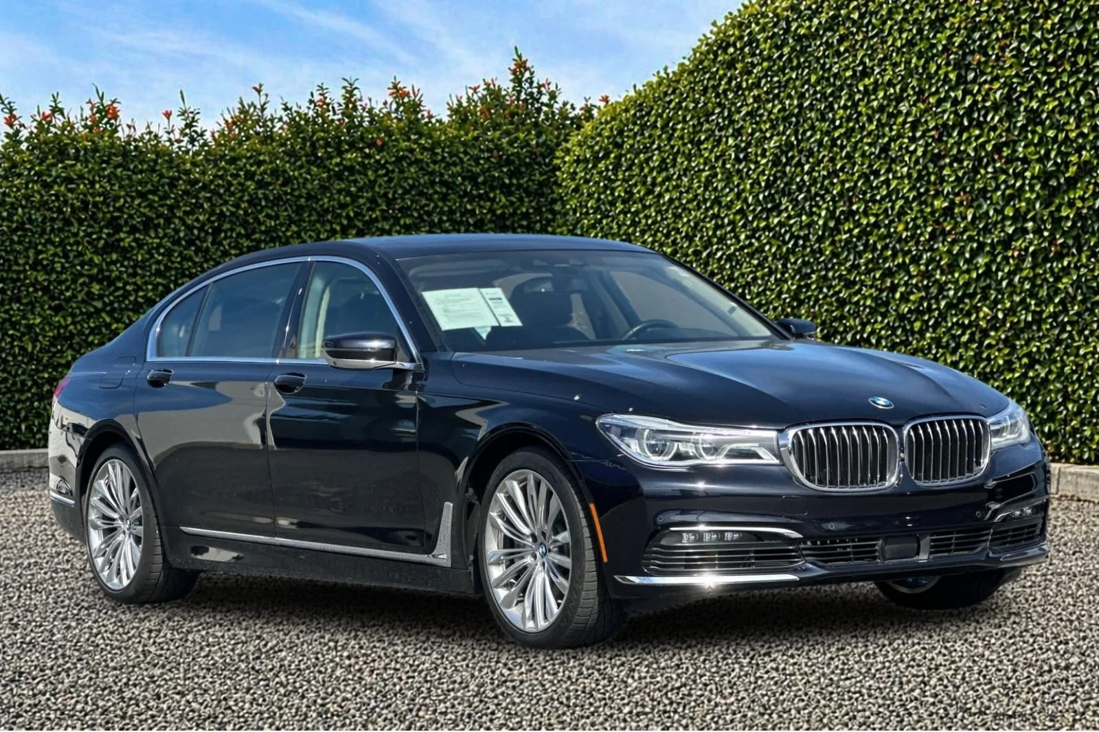 2018 BMW 7 Series 750i's photo