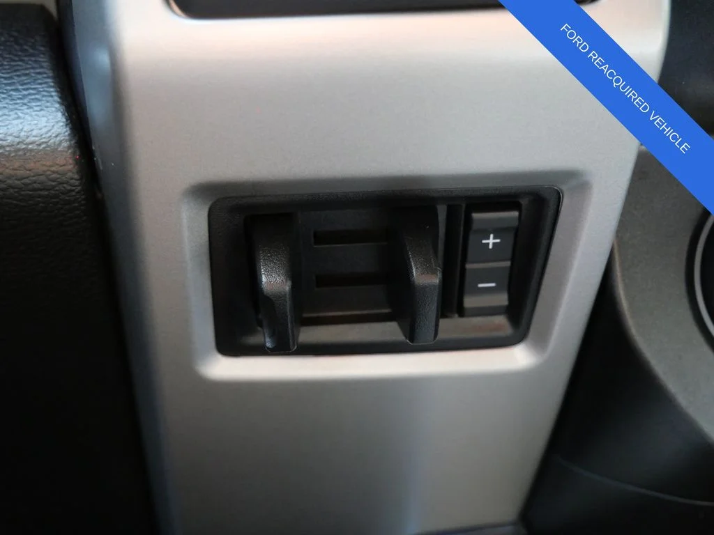 Used 2020 Gray Ford Lariat image 27