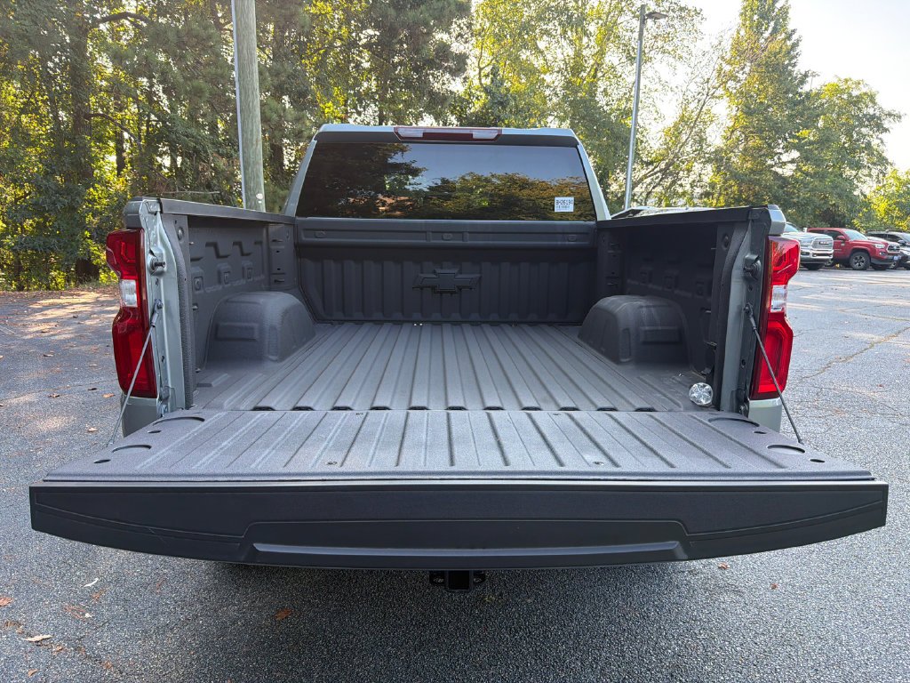 2025 Chevrolet Silverado 1500 LTZ - Photo 18
