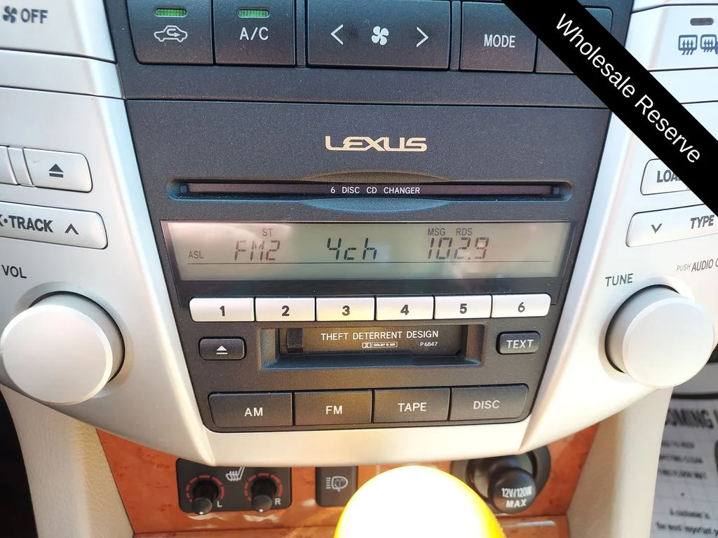 Used 2006 Gold Lexus 400h image 17